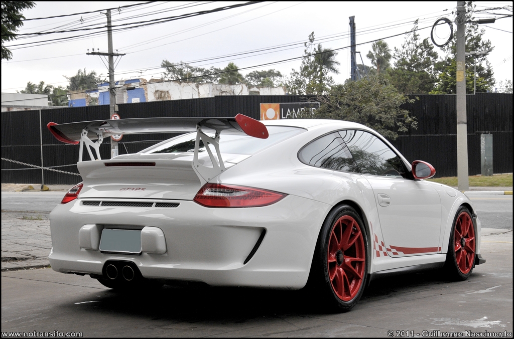 Porsche 911 GT3 RS 4.0 - Das pistas para as ruas