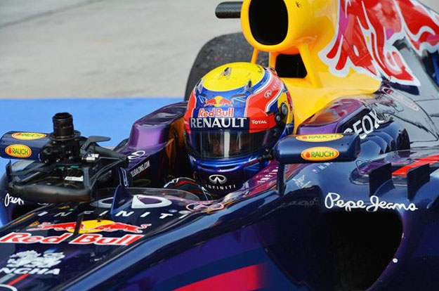 Webber vai deixar a Fórmula 1 ao final do ano, portanto, há vaga aberta.