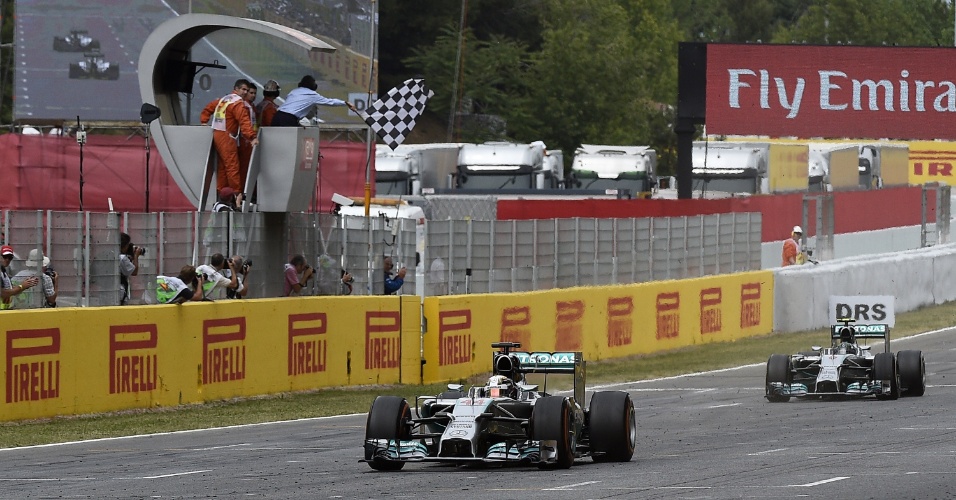 Hamilton foi cruel com Rosberg.