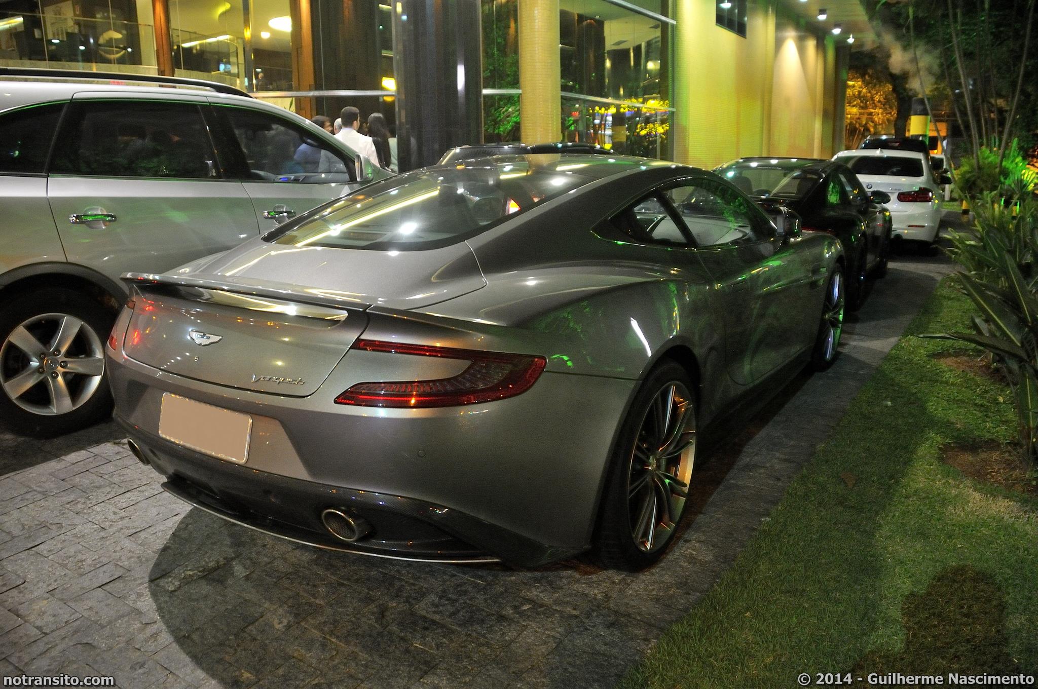 Aston Martin Vanquish, Second Generation Vanquish, Tungsten Silver, Majestic Hotel Florianópolis