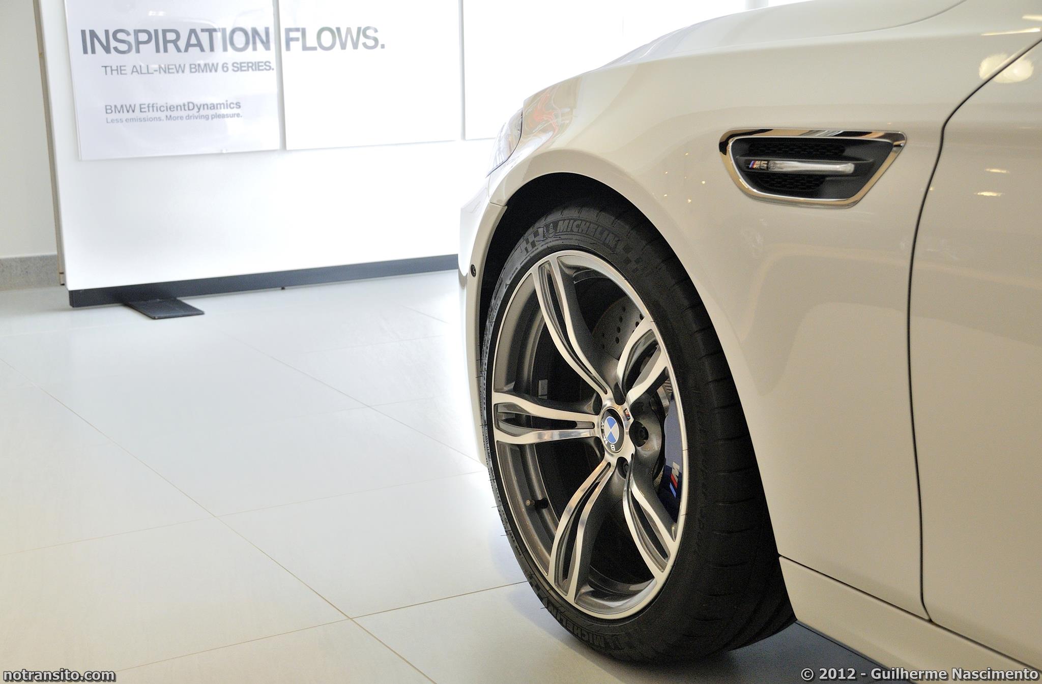 BMW M5 F10 Alpine White, Showroom Top Car Florianópolis, 20" M Double-spoke style 343 M wheels