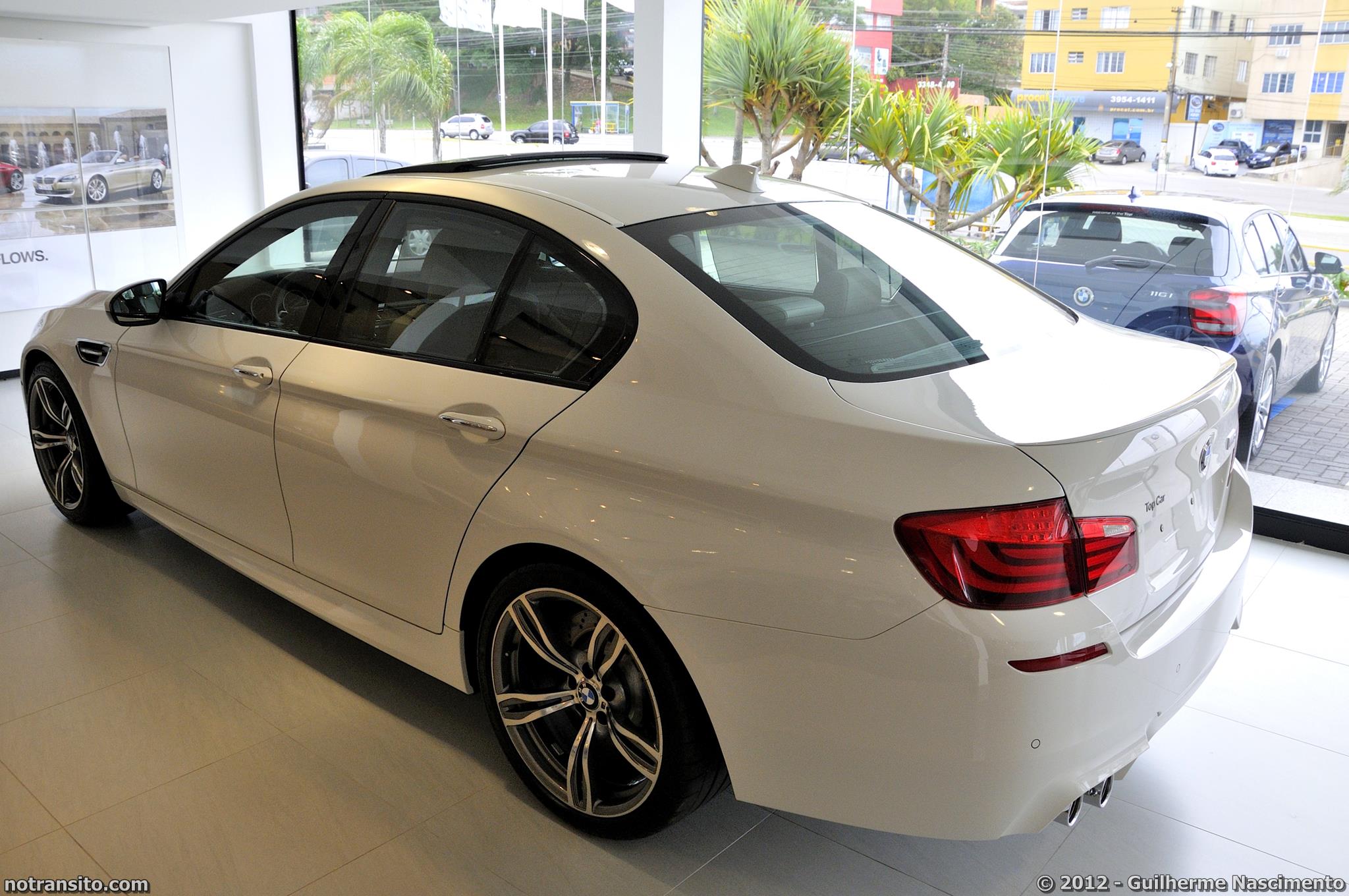 BMW M5 F10 Alpine White, Showroom Top Car Florianópolis