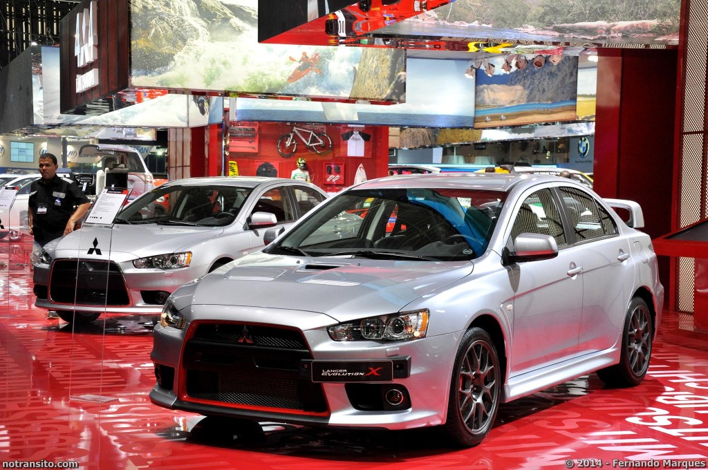 Mitsubishi Lancer Evolution X John Easton – No Trânsito