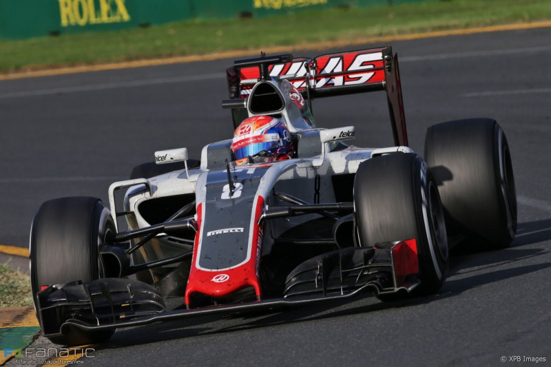 Grosjean deu a vitória para a estreante Haas com o sexto lugar.