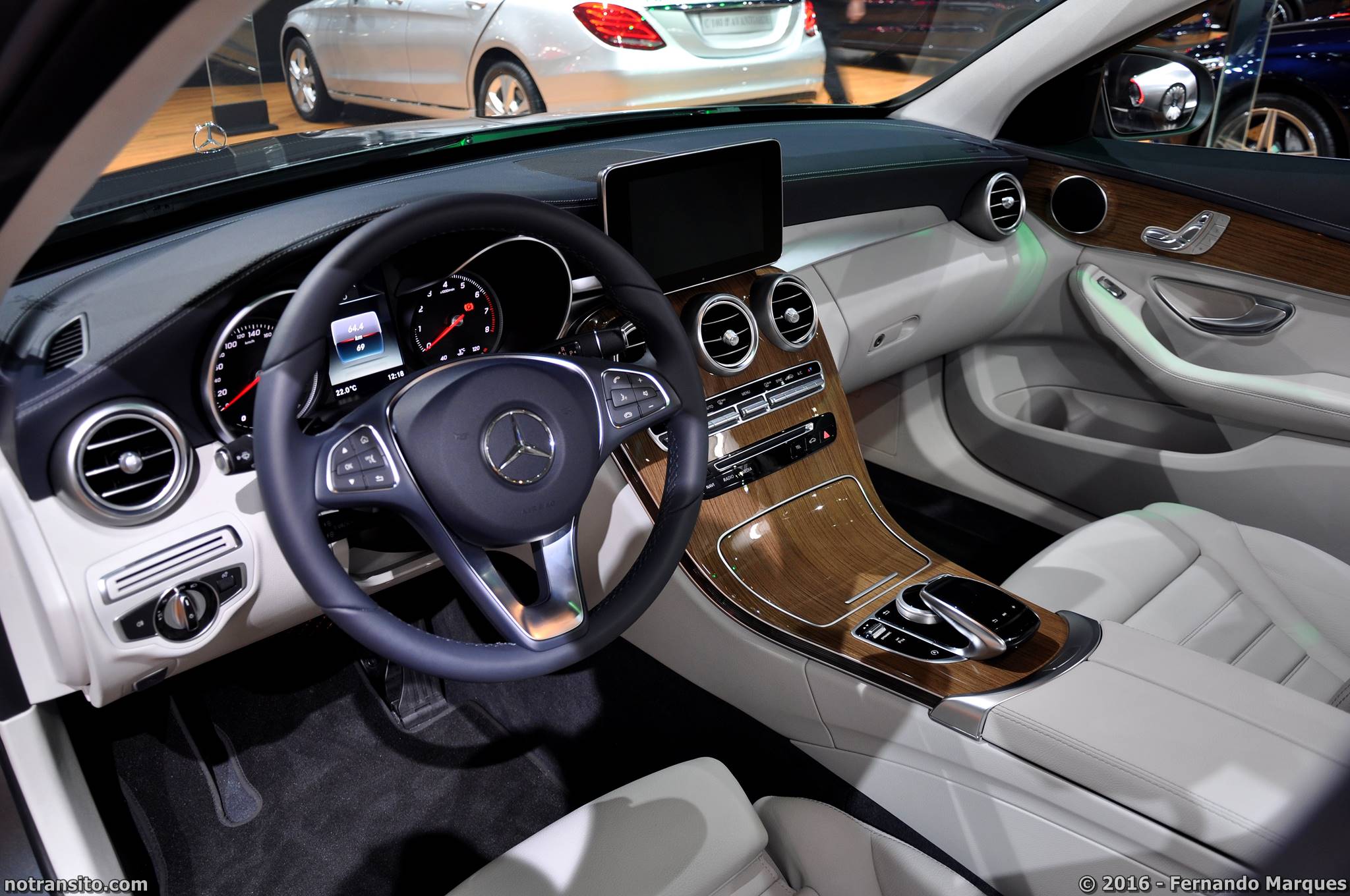 Mercedes-Benz C 300 Anniversary Edition Salão do Automóvel 2016