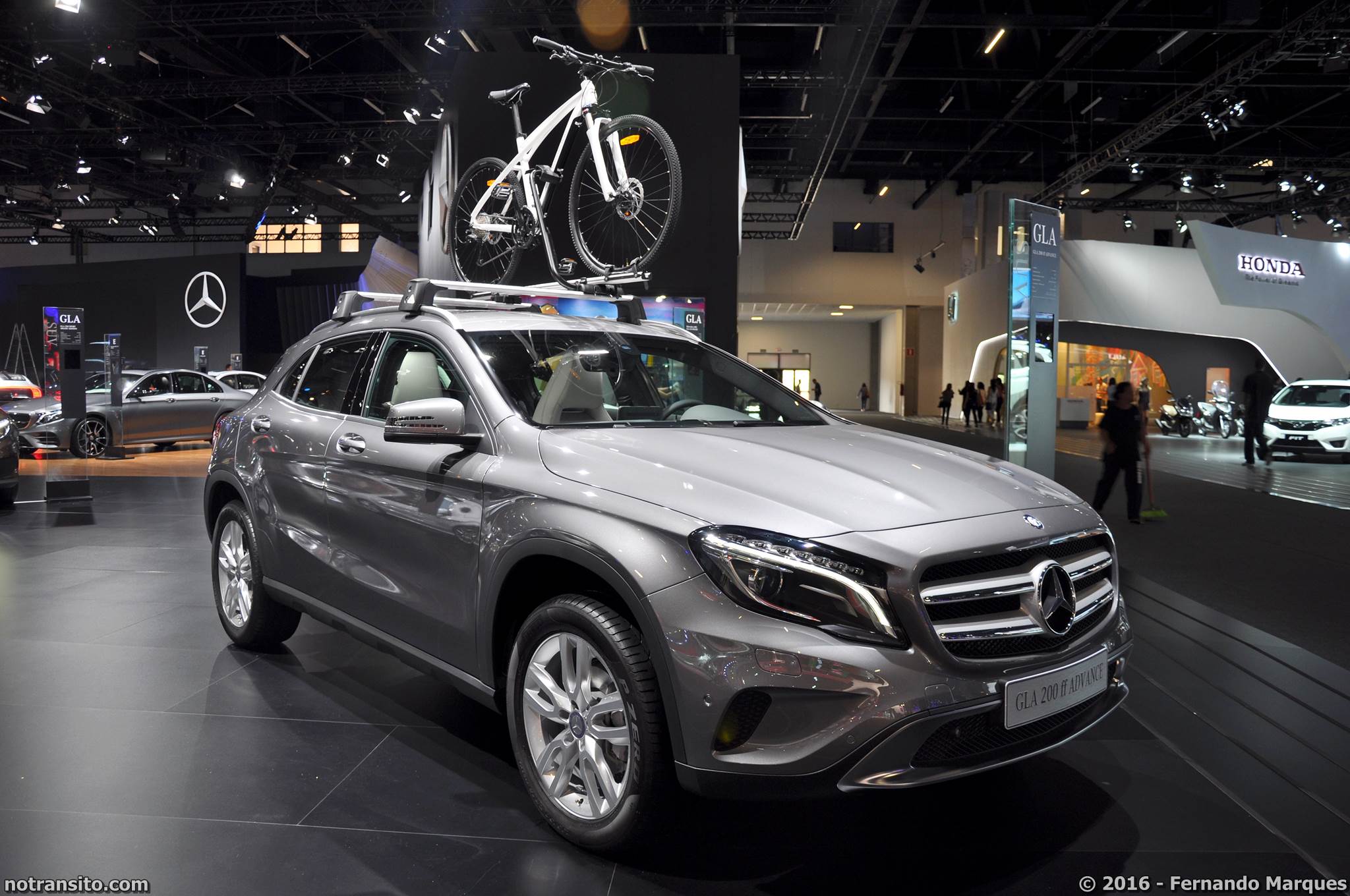 Mercedes-Benz GLA 200 ff Advance Salão do Automóvel 2016