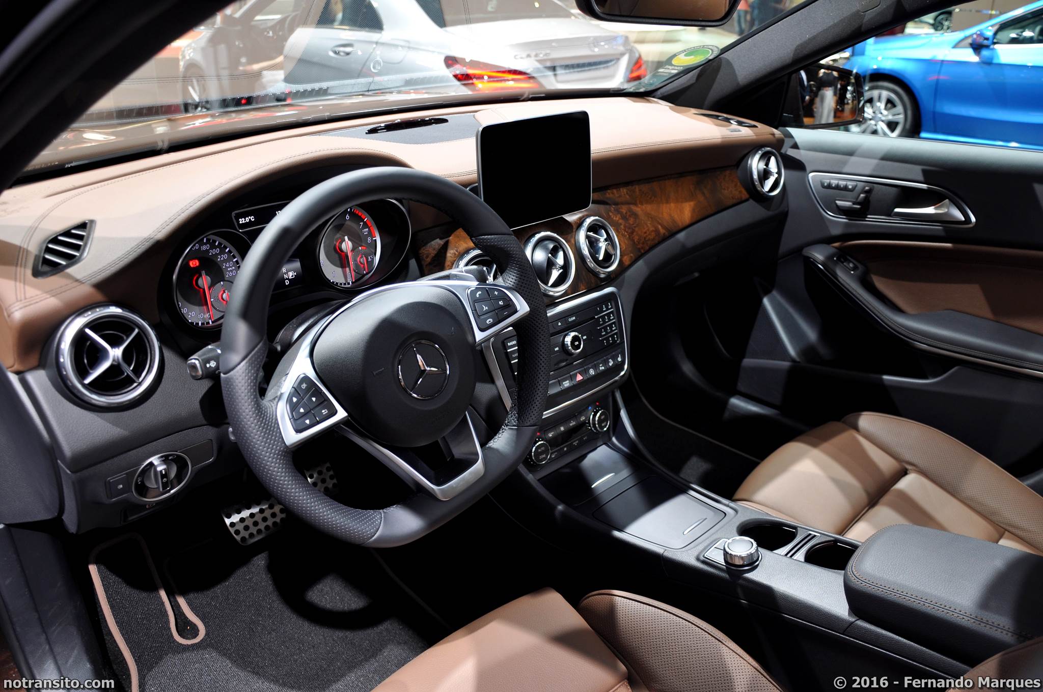 Mercedes-Benz GLA 250 Sport 4Matic Salão do Automóvel 2016