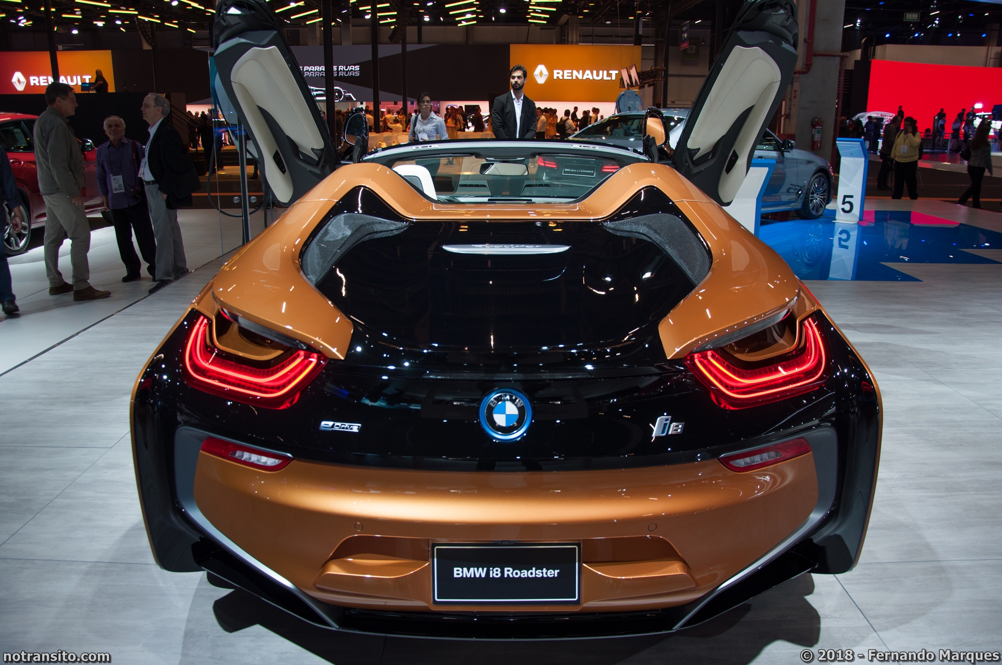 Estande da BMW no Salão do Automóvel 2018 – Parte II – No Trânsito, image size:2048x1360